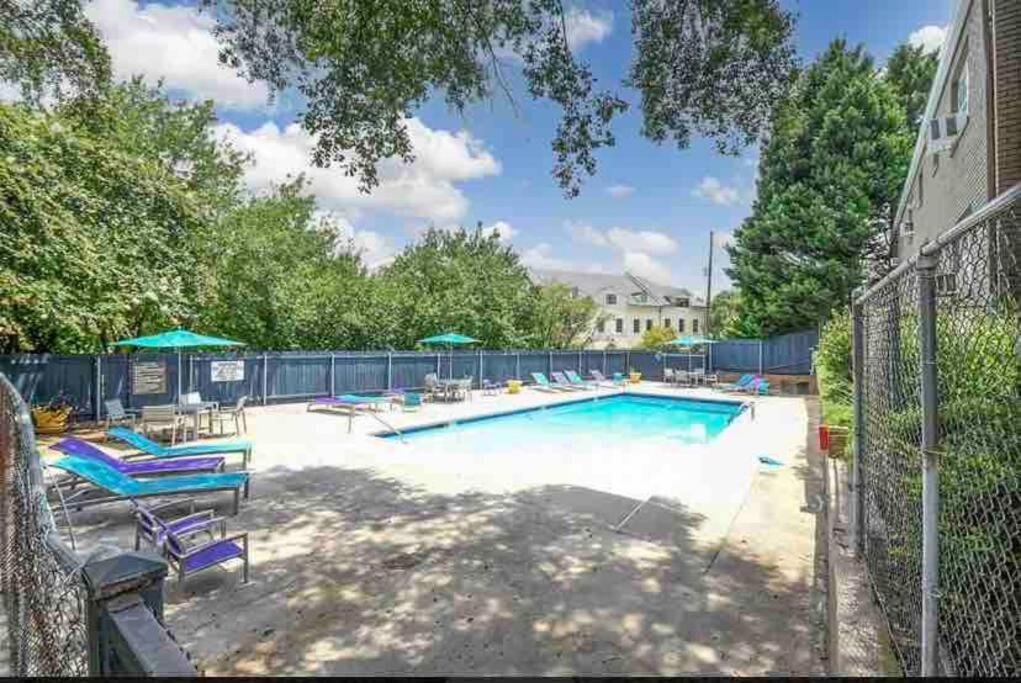 Bmw Suite King Bd,Wd, Fast Wifi Free Parking, Pool, Hospitals Atlanta Exterior foto